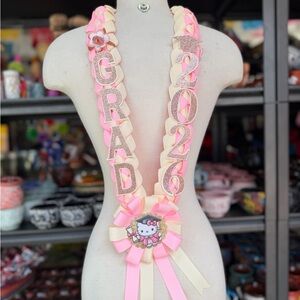 Hello Kitty Graduation lei class 2026